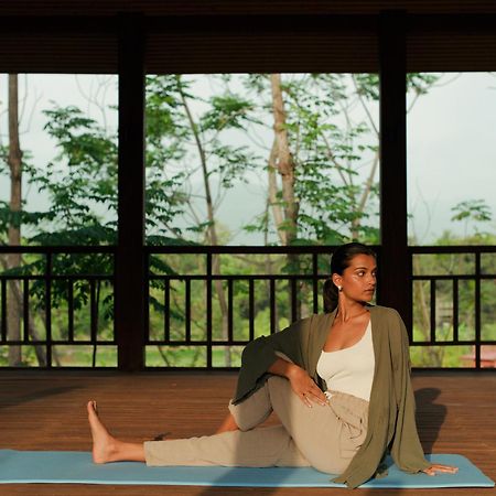 The Postcard Hideaway, Netravali Wildlife Sanctuary, Goa Hotel Vichondrem ภายนอก รูปภาพ
