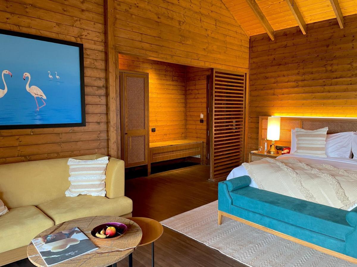 The Postcard Hideaway, Netravali Wildlife Sanctuary, Goa Hotel Vichondrem ภายนอก รูปภาพ