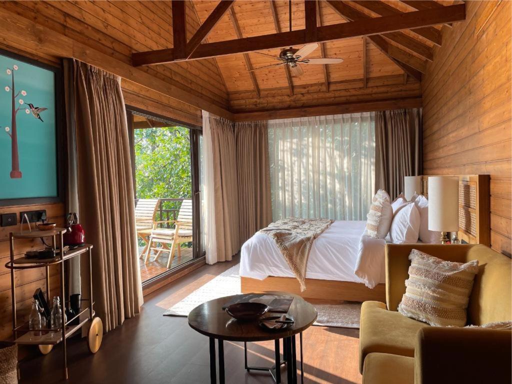 The Postcard Hideaway, Netravali Wildlife Sanctuary, Goa Hotel Vichondrem ภายนอก รูปภาพ