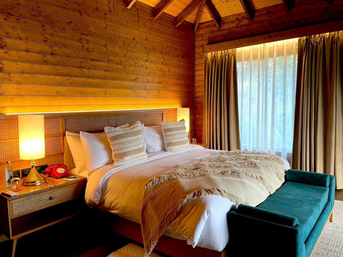 The Postcard Hideaway, Netravali Wildlife Sanctuary, Goa Hotel Vichondrem ภายนอก รูปภาพ