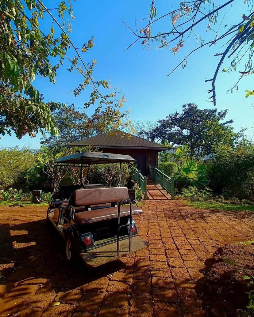 The Postcard Hideaway, Netravali Wildlife Sanctuary, Goa Hotel Vichondrem ภายนอก รูปภาพ